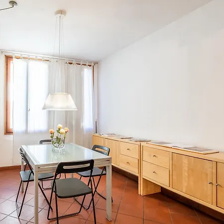 Romeo Apartment *
