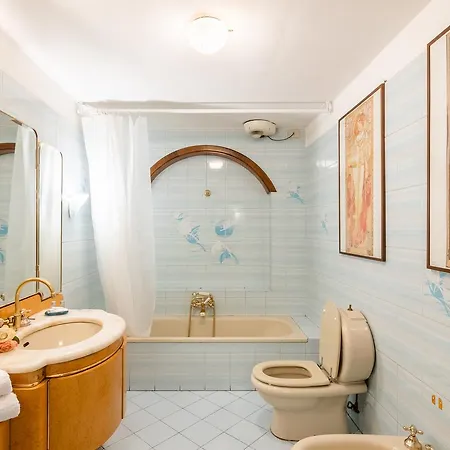 Romeo Apartment *